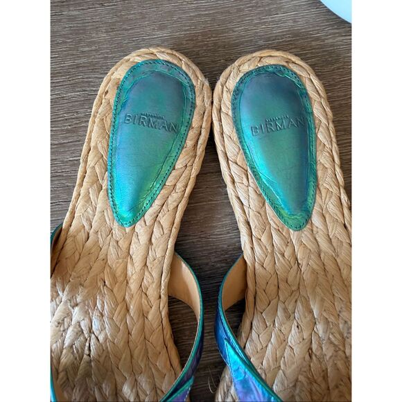 Alexandre Birman Clarita Iridescent Leather Flat Sandals Size 39/8.5 - Picture 3 of 7
